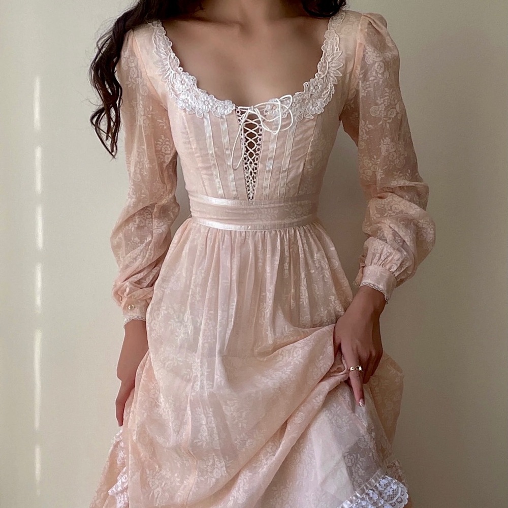 Original 1970s Vintage Gunne Sax Pink Full length Full sleeve dress